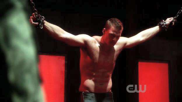 Guys in Trouble - Justin Hartley and Alan Ritchson in Smallville - Patriot